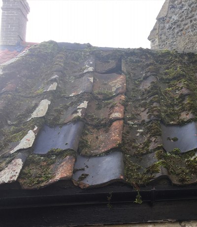 Roof repair and retiling photo 1